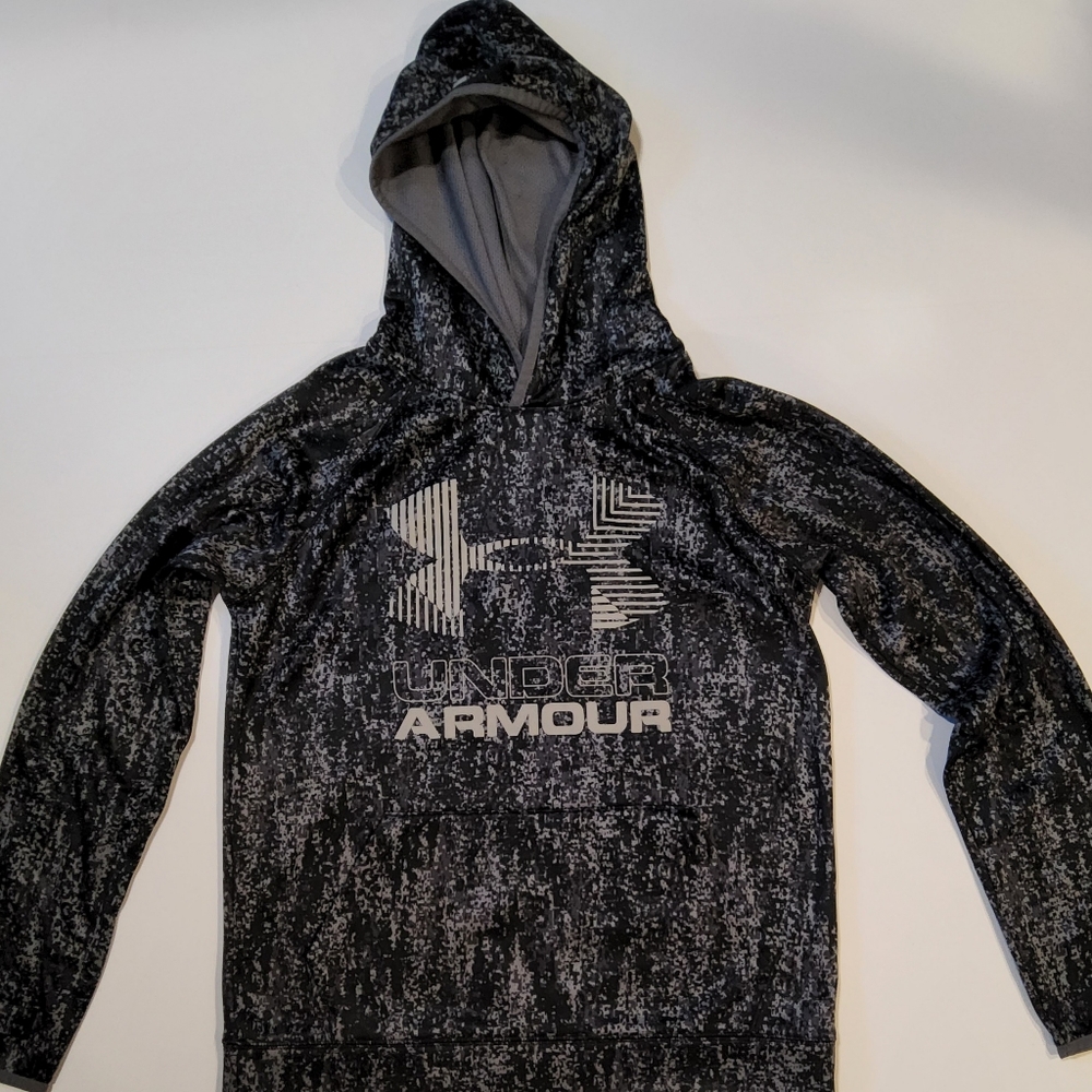 Pre-owned Under Armour Young Large... ***This size is for a 7 - or 8 year old***
